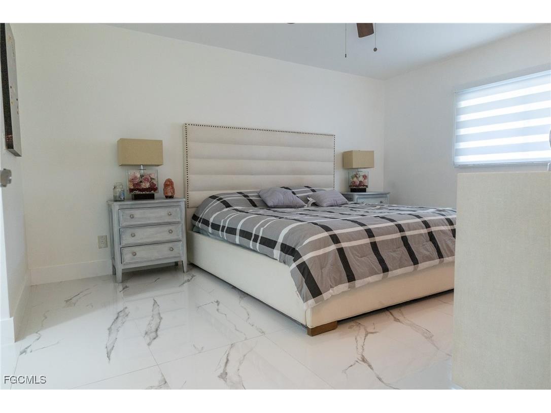 4623 Jacaranda Parkway W Cape Coral FL 33993 2025013158 image9