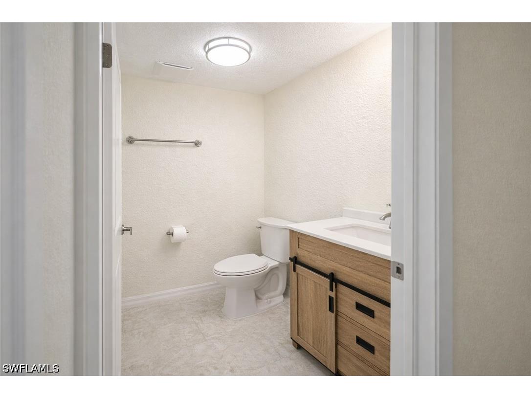 4625 Bayshore Drive #D1 Naples FL 34112 226015896 image10