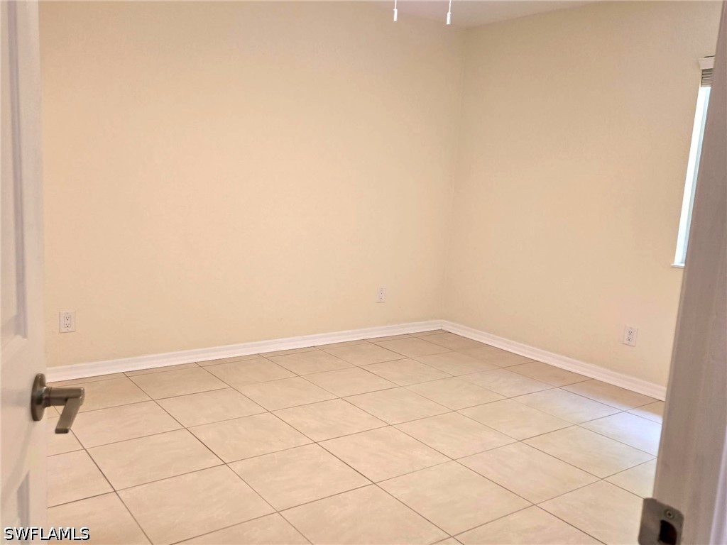 4625 Bayshore Drive #D1 Naples FL 34112 226015896 image12