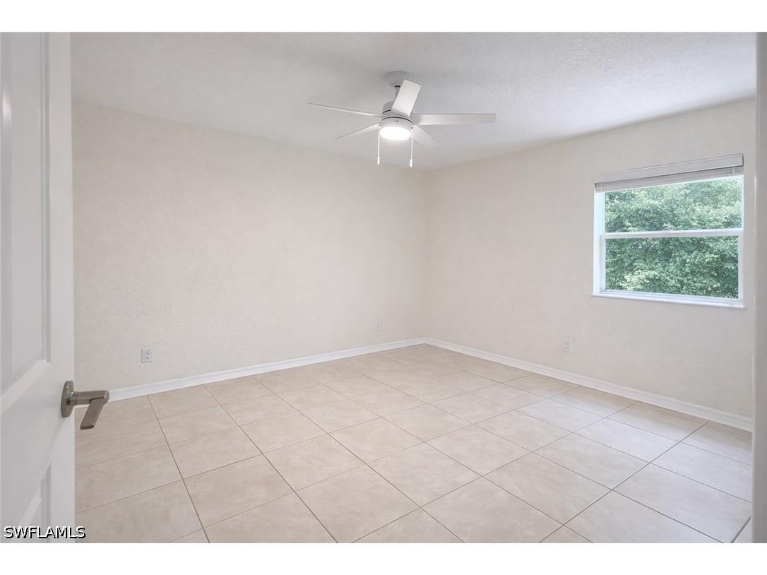 4625 Bayshore Drive #D1 Naples FL 34112 226015896 image8