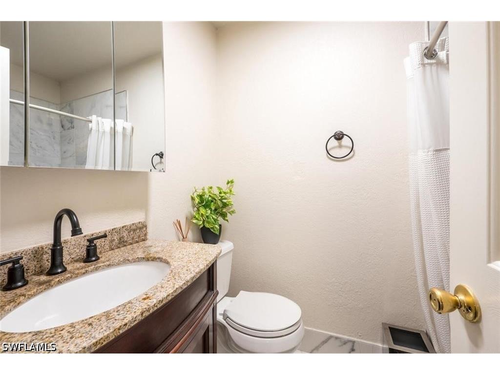 4625 Bayshore Drive #D16 Naples FL 34112 226015713 image11