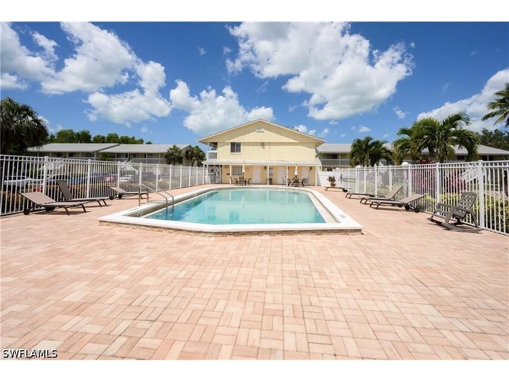 4625 Bayshore Drive #D16 Naples FL 34112 226015713 image16