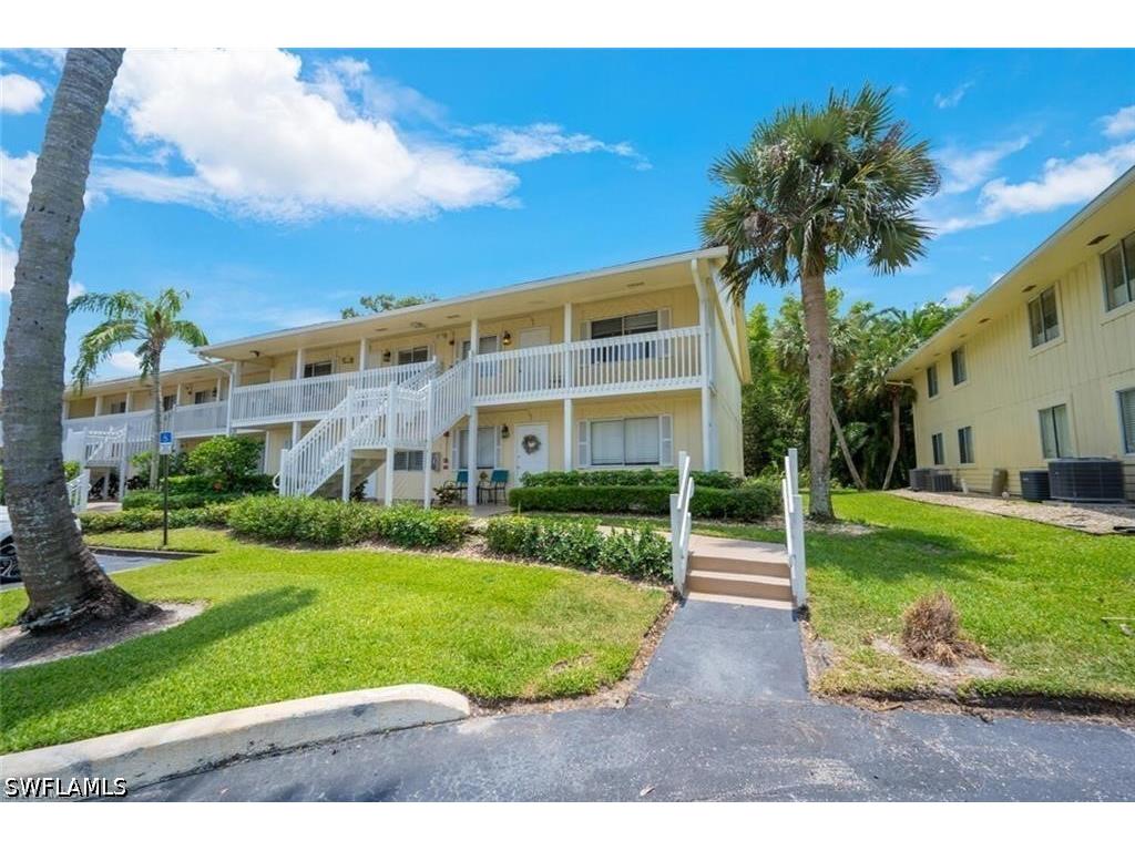 4625 Bayshore Drive #D16 Naples FL 34112 226015713 image2