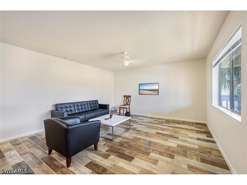 4625 Bayshore Drive #D16 Naples FL 34112 226015713 image9