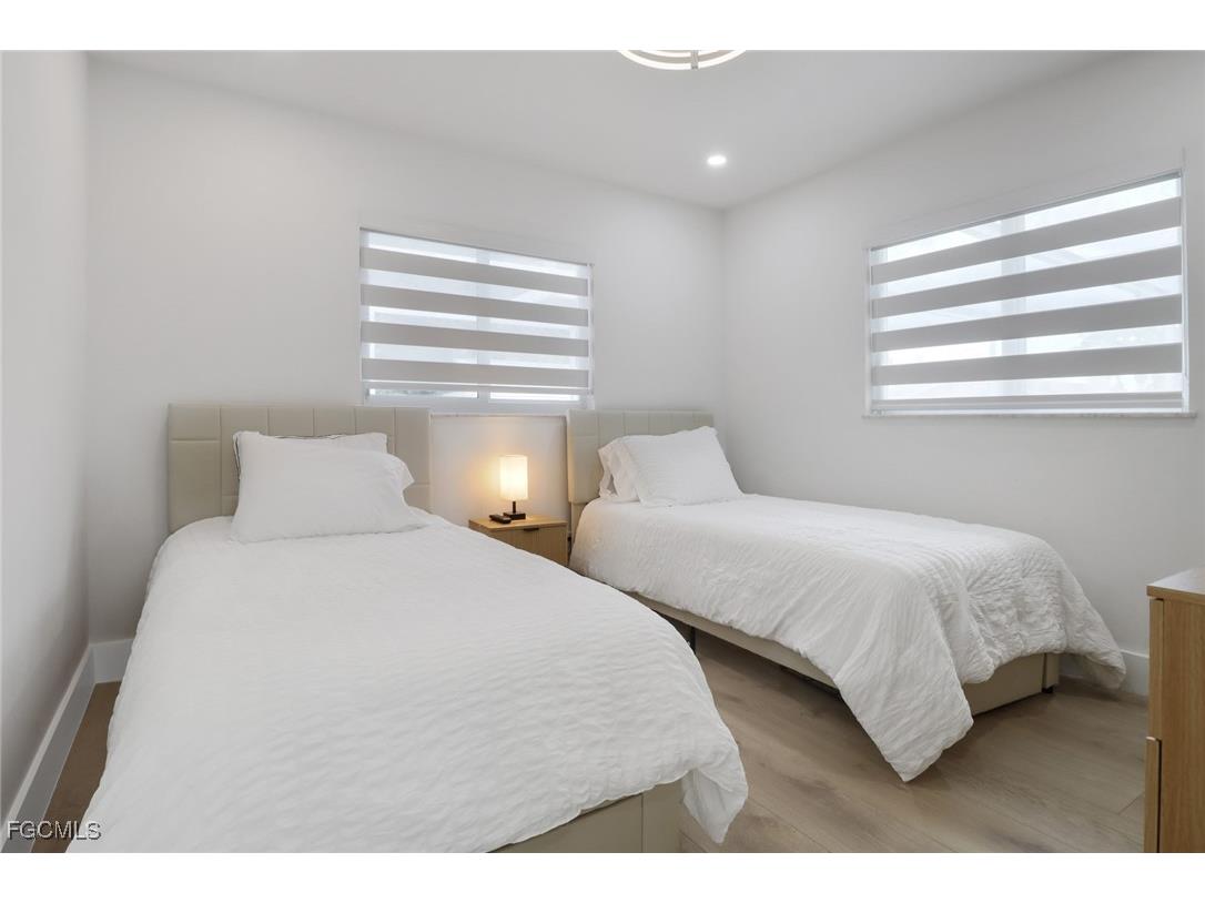 4625 Forest Glen Drive North Fort Myers FL 33903 2025002403 image23