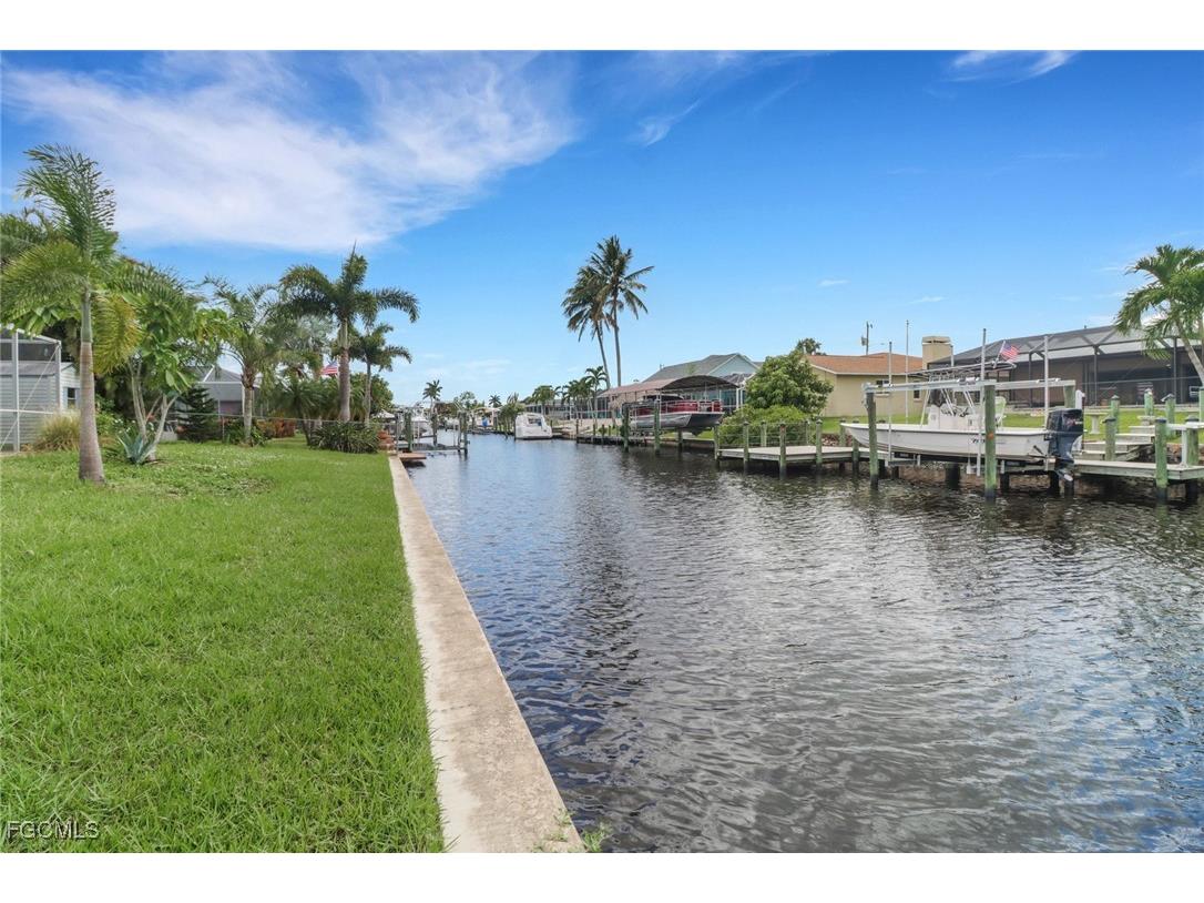 4625 Forest Glen Drive North Fort Myers FL 33903 2025002403 image32