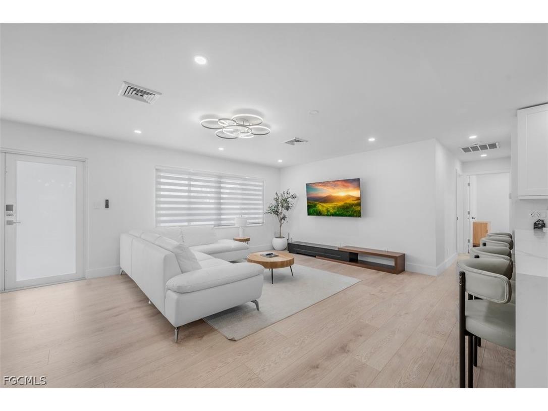 4625 Forest Glen Drive North Fort Myers FL 33903 2026009897 image8