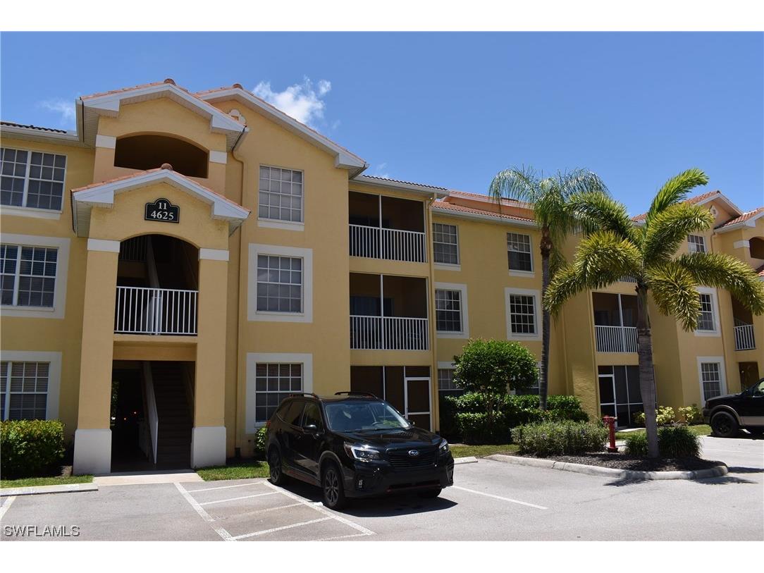 4625 Saint Croix Lane #1136 Naples FL 34109 223043350 image1