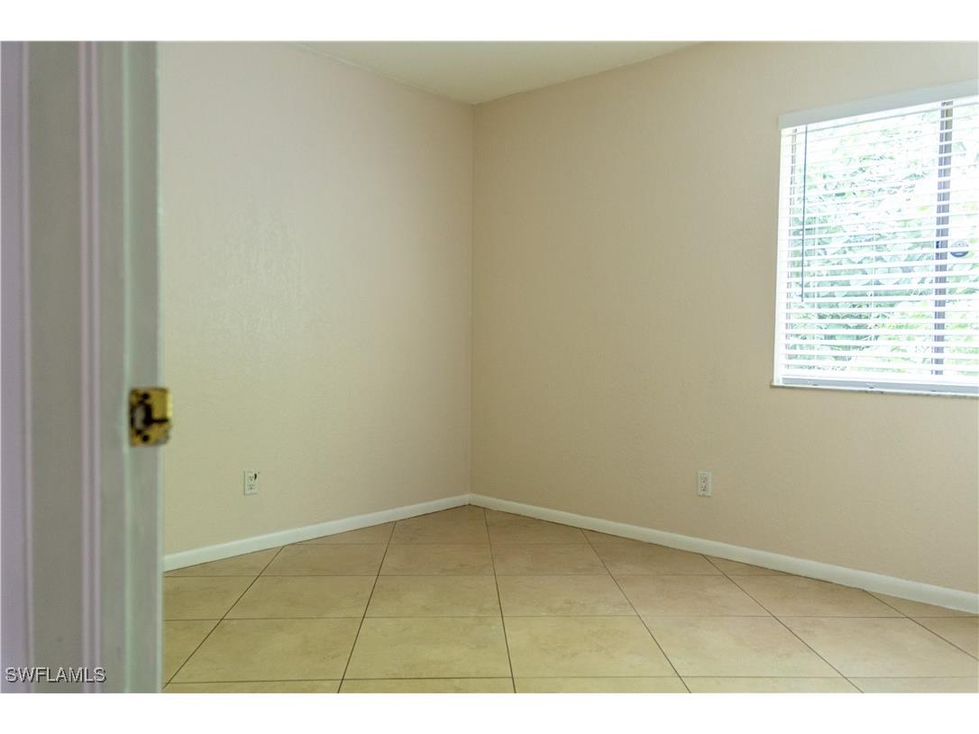 4627 Bayshore Drive #I-4 Naples FL 34112 225060688 image11