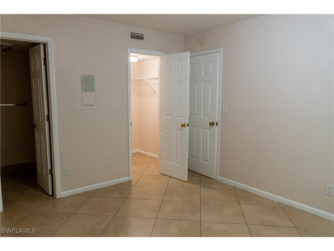 4627 Bayshore Drive #I-4 Naples FL 34112 225060688 image16