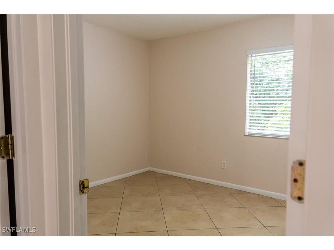 4627 Bayshore Drive #I-4 Naples FL 34112 225060688 image17