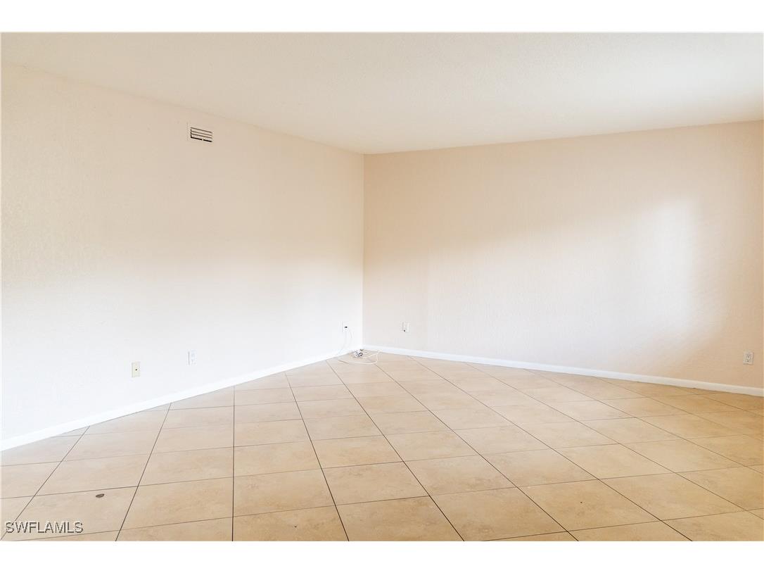 4627 Bayshore Drive #I-4 Naples FL 34112 225060688 image4