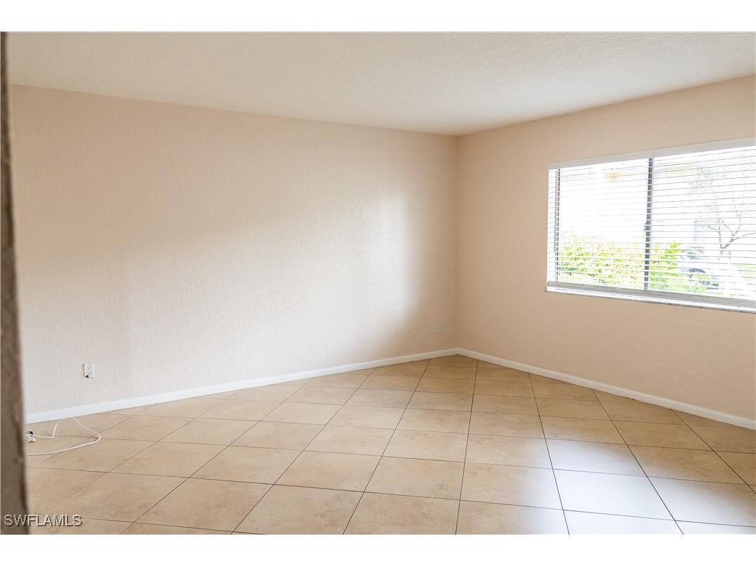 4627 Bayshore Drive #I-4 Naples FL 34112 225060688 image5