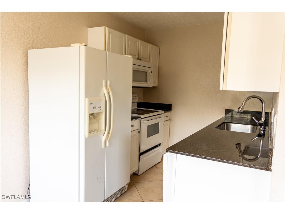 4627 Bayshore Drive #I-4 Naples FL 34112 225060688 image7