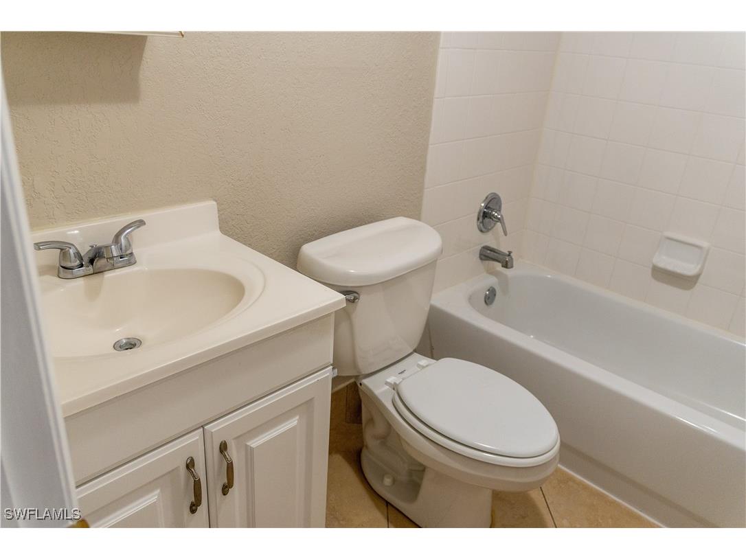 4627 Bayshore Drive #I-4 Naples FL 34112 225060688 image9