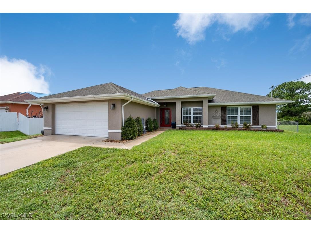4627 Flora Avenue N Lehigh Acres FL 33971 223045865 image1