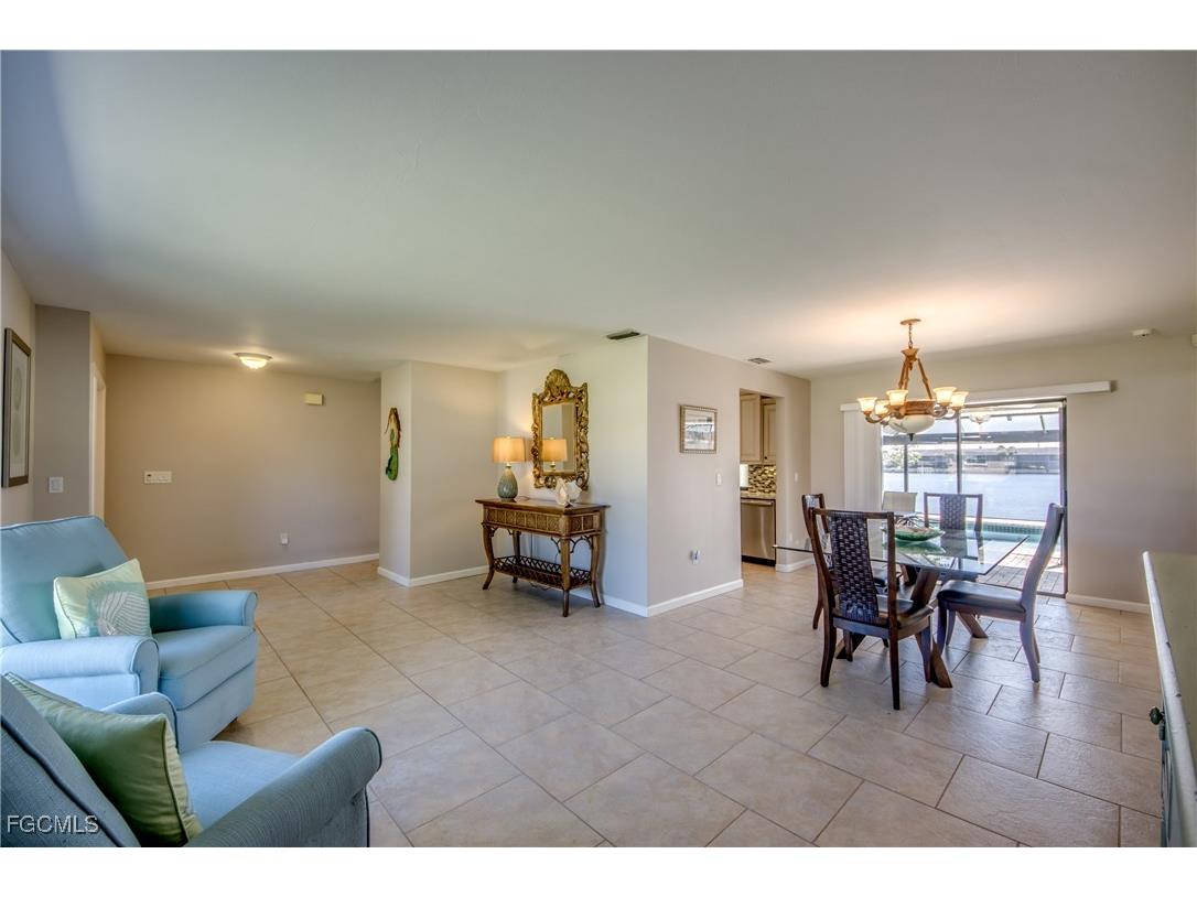 4627 SW 2nd Avenue Cape Coral FL 33914 2025005817 image10