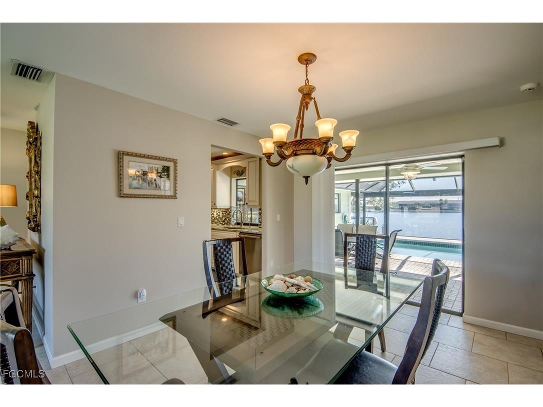 4627 SW 2nd Avenue Cape Coral FL 33914 2025005817 image11