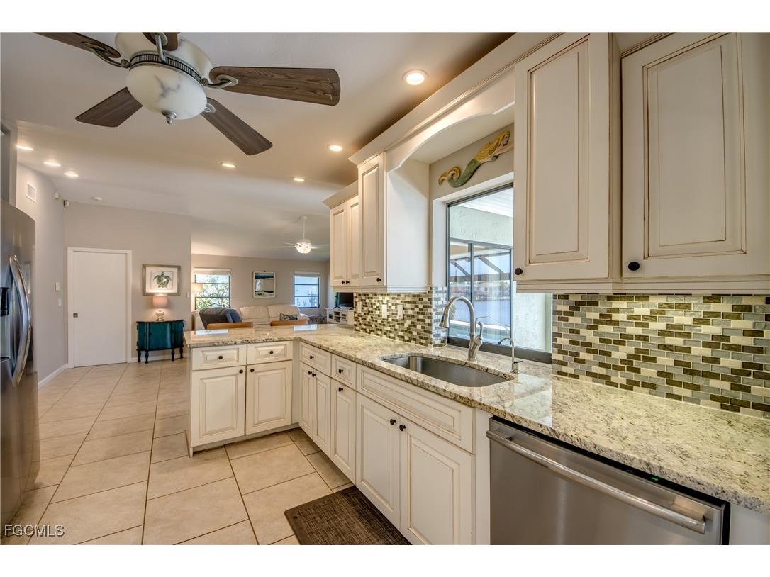 4627 SW 2nd Avenue Cape Coral FL 33914 2025005817 image16