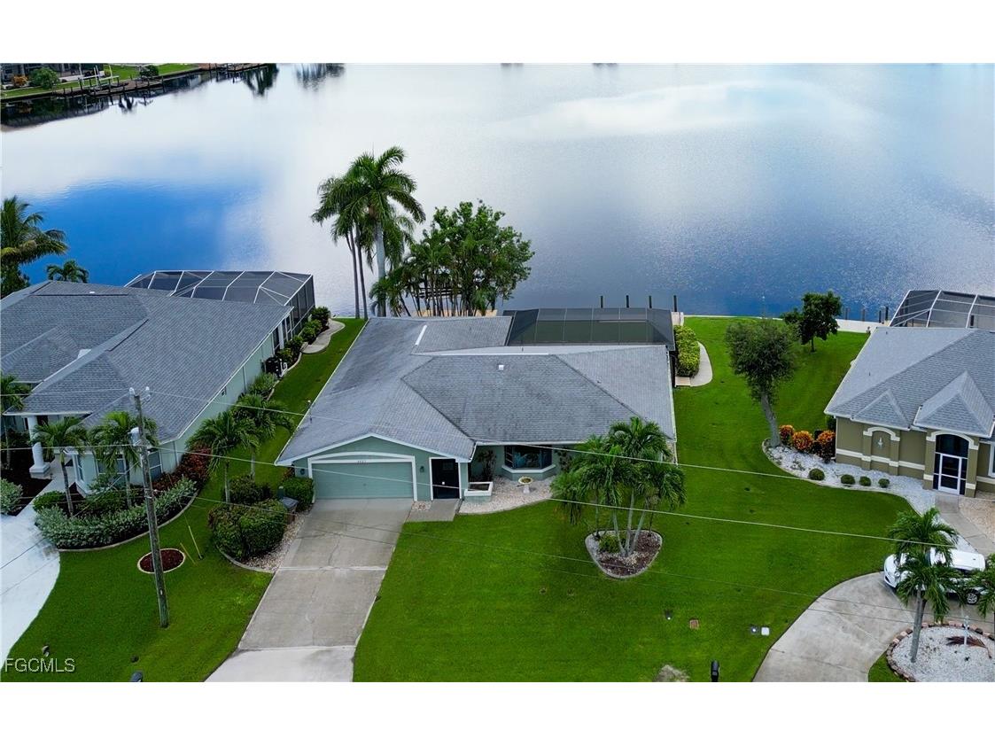 4627 SW 2nd Avenue Cape Coral FL 33914 2025005817 image2
