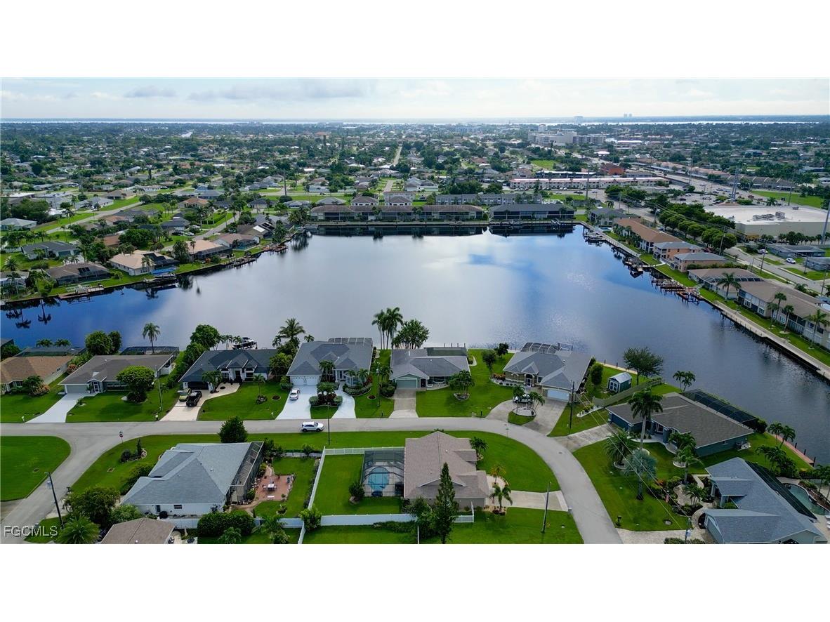 4627 SW 2nd Avenue Cape Coral FL 33914 2025005817 image43