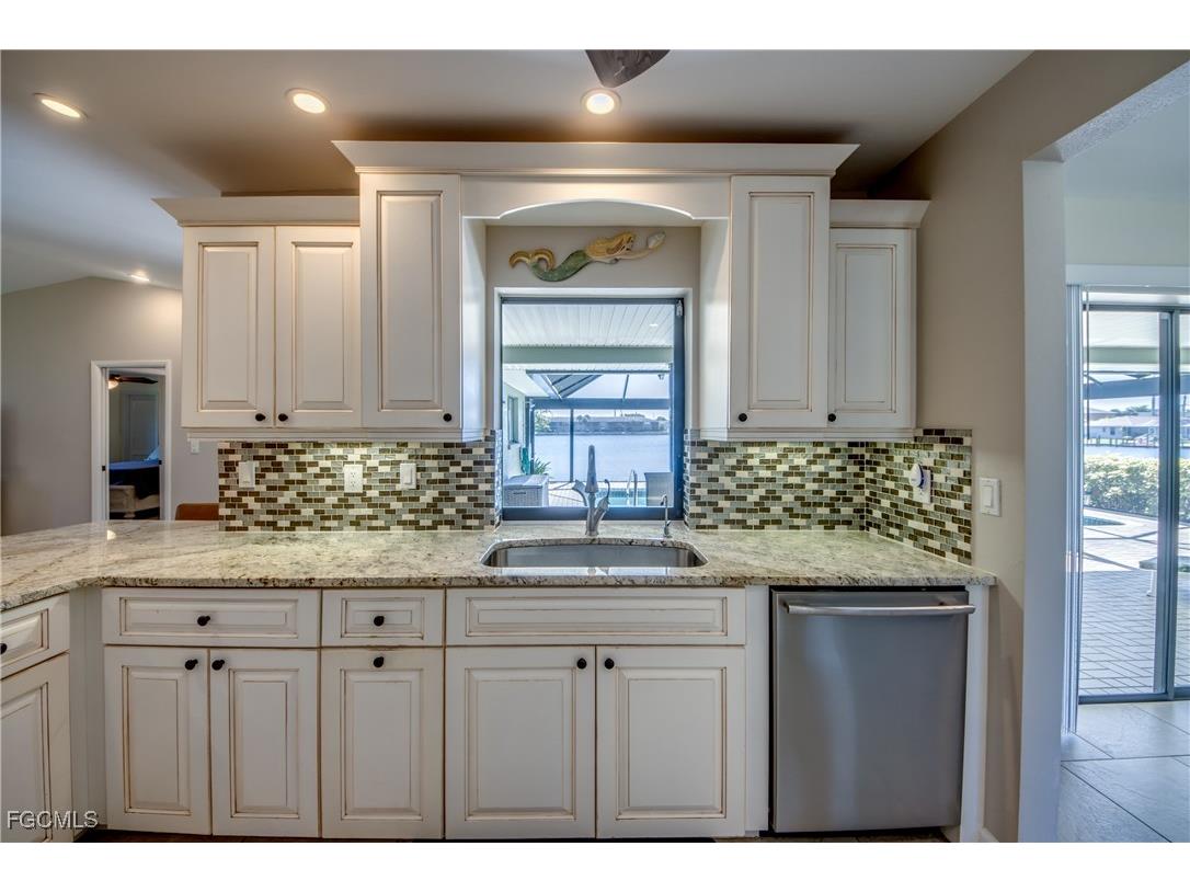 4627 SW 2nd Avenue Cape Coral FL 33914 2025005817 image5