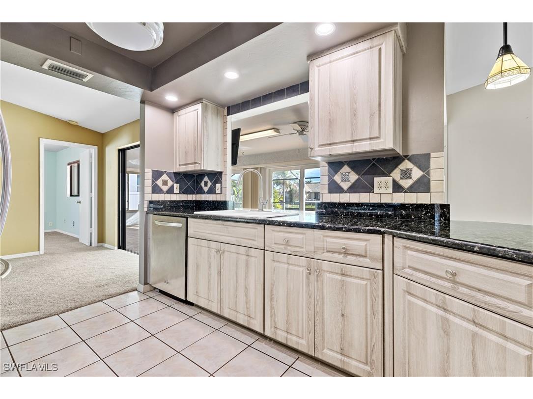 4627 SW 5th Place Cape Coral FL 33914 225021395 image13