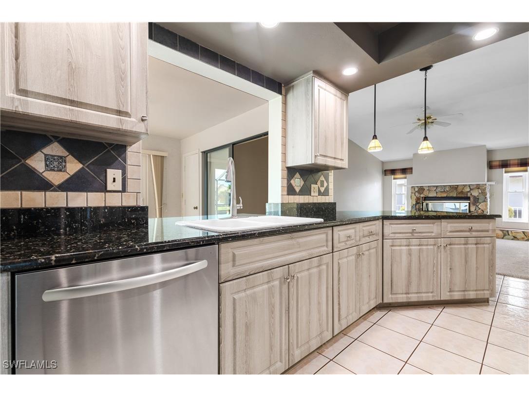 4627 SW 5th Place Cape Coral FL 33914 225021395 image14