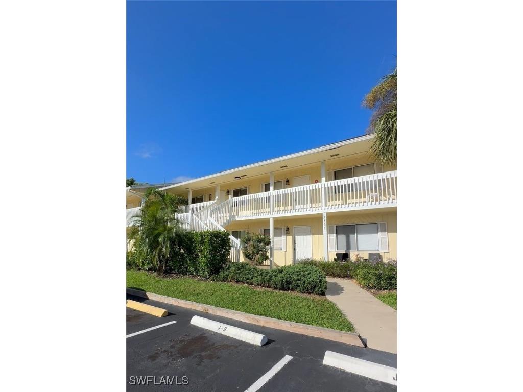 4629 Bayshore Drive #J7 Naples FL 34112 226003456 image1