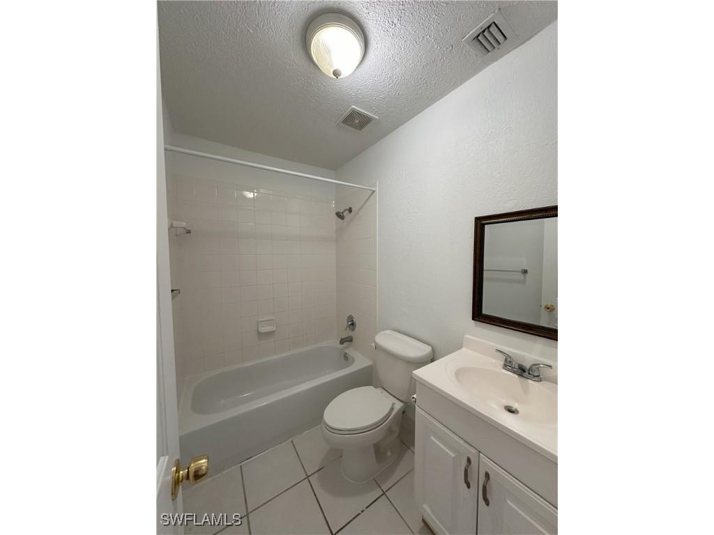 4629 Bayshore Drive #J7 Naples FL 34112 226003456 image9