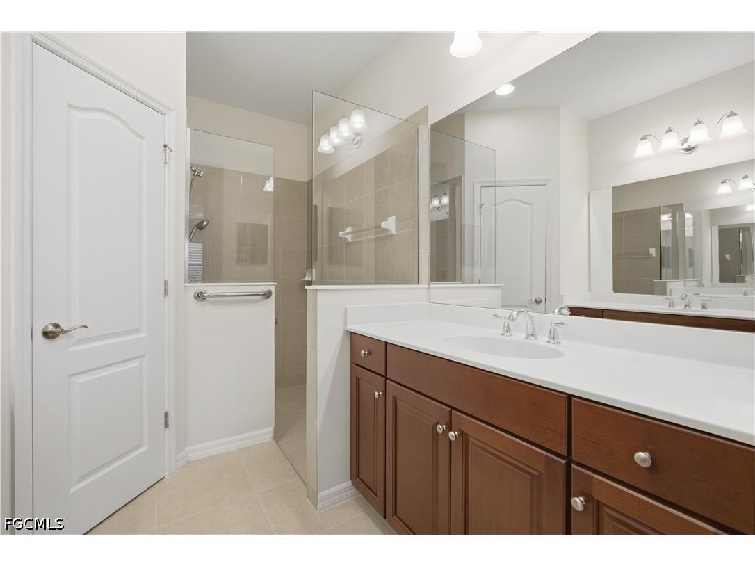 4629 Waterscape Lane Fort Myers FL 33966 2026021265 image18