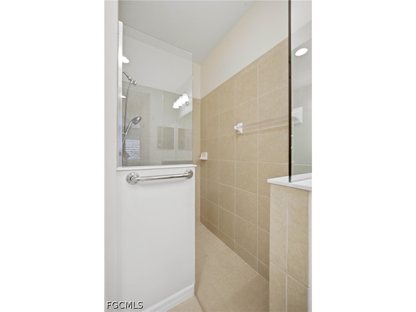 4629 Waterscape Lane Fort Myers FL 33966 2026021265 image19