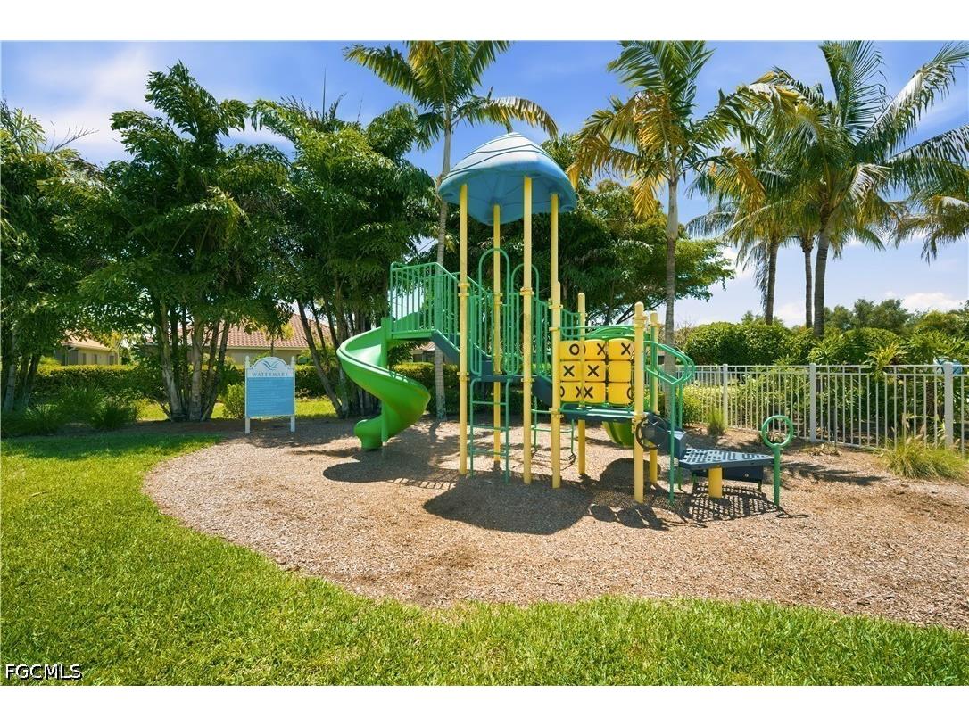 4629 Waterscape Lane Fort Myers FL 33966 2026021265 image38