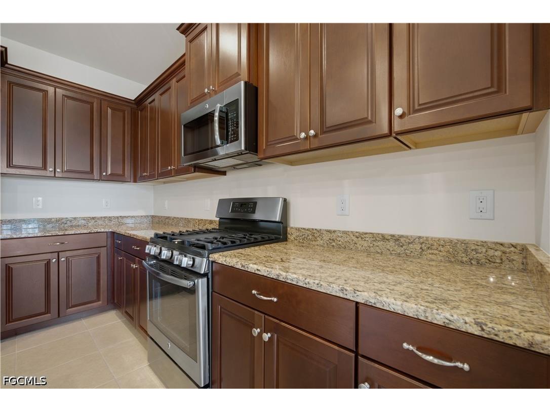 4629 Waterscape Lane Fort Myers FL 33966 2026021265 image7