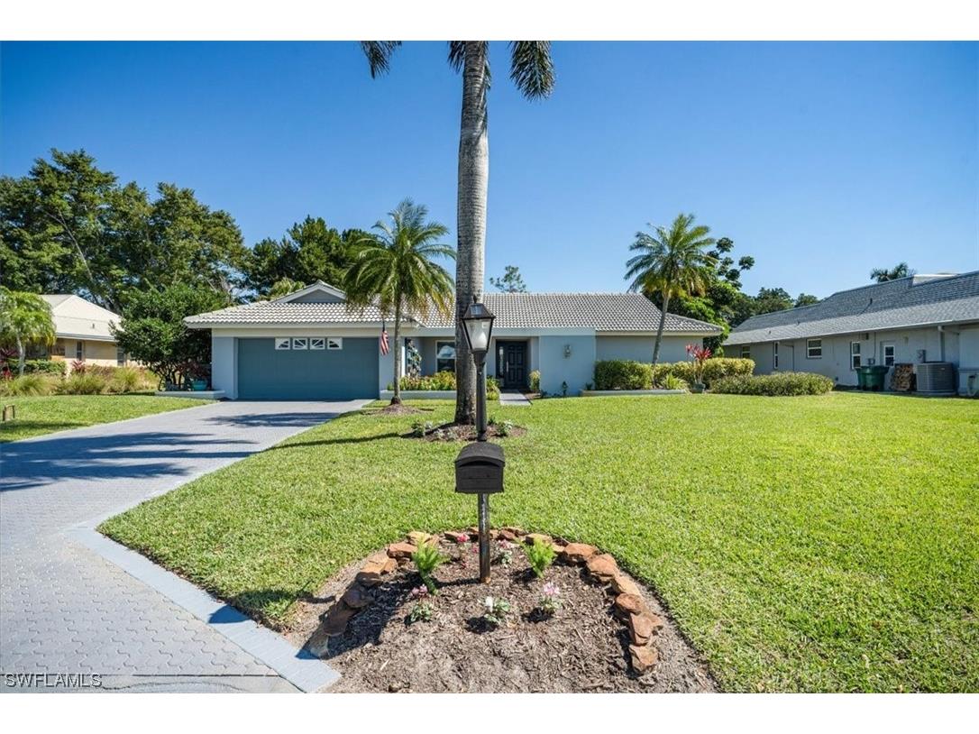 463 Torrey Pines Point Naples FL 34113 224017653 image1