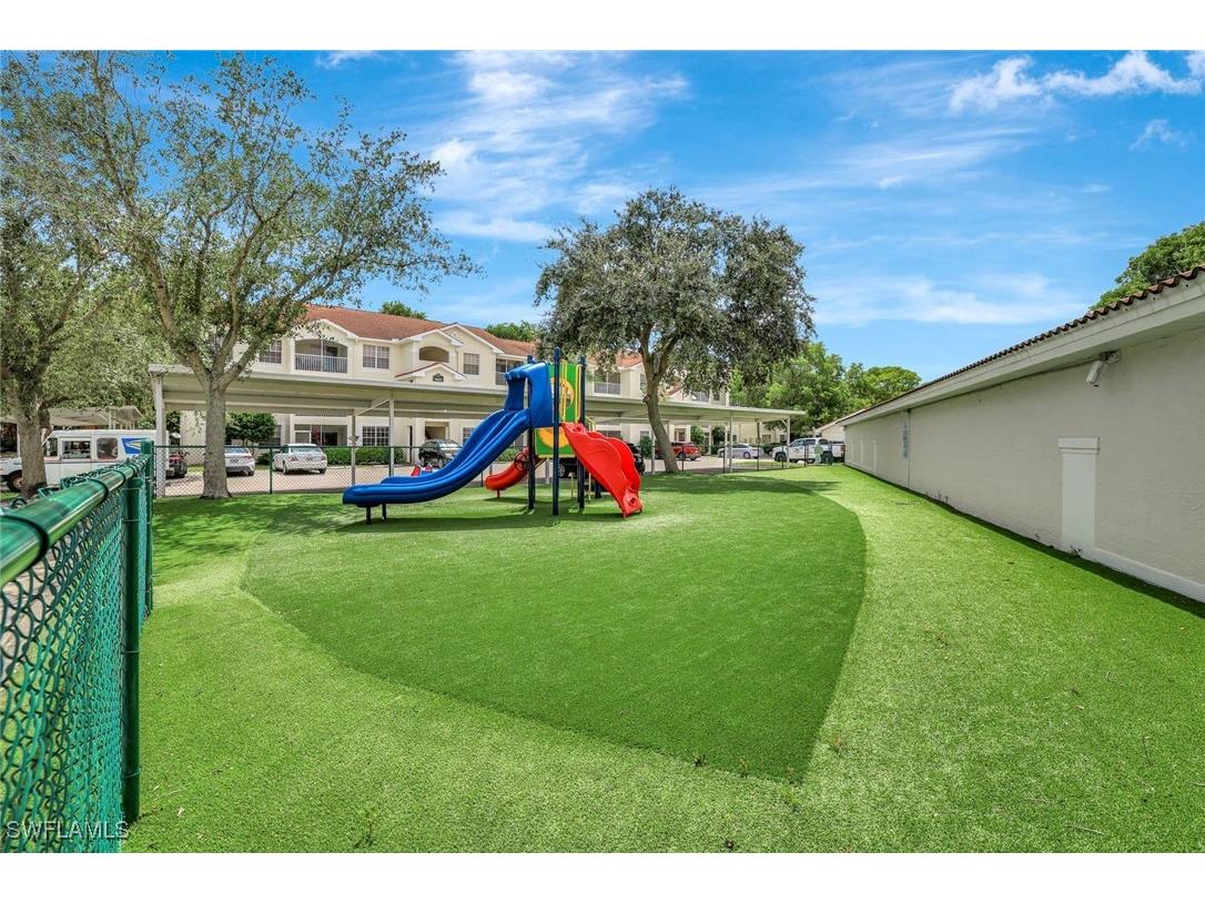 4630 Saint Croix Lane #831 Naples FL 34109 225071681 image18