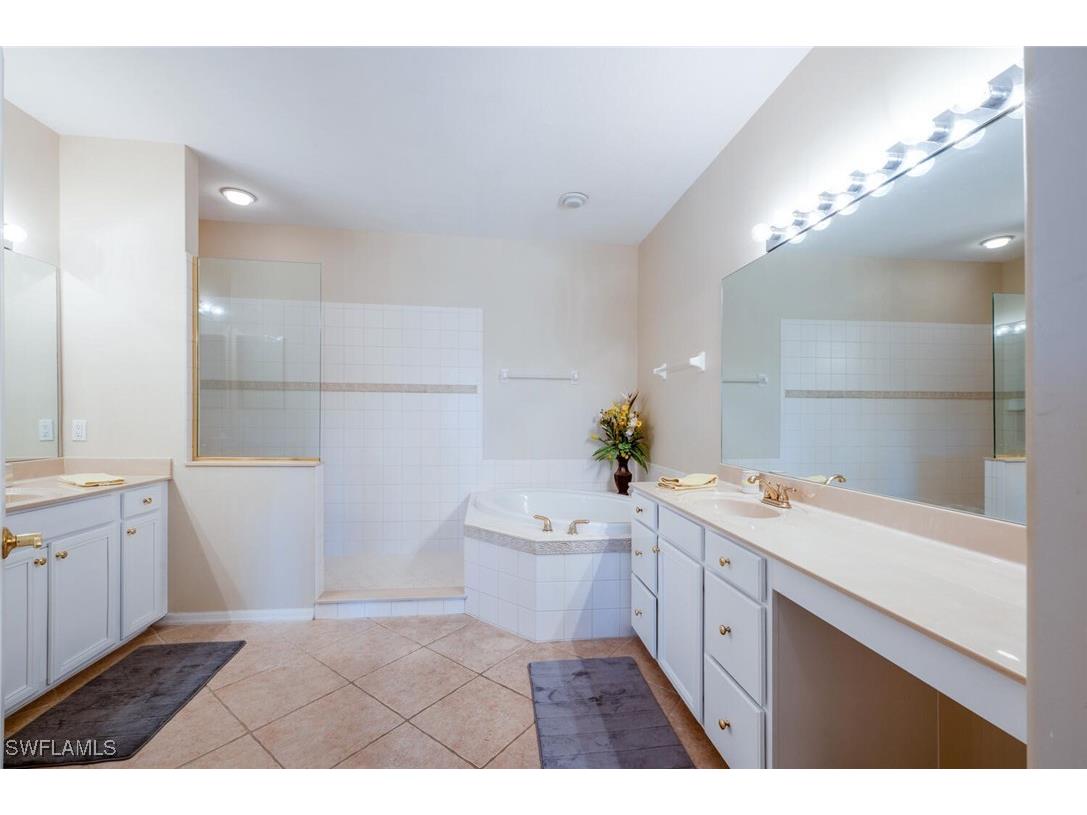 4630 Winged Foot Court #202 Naples FL 34112 225071323 image18