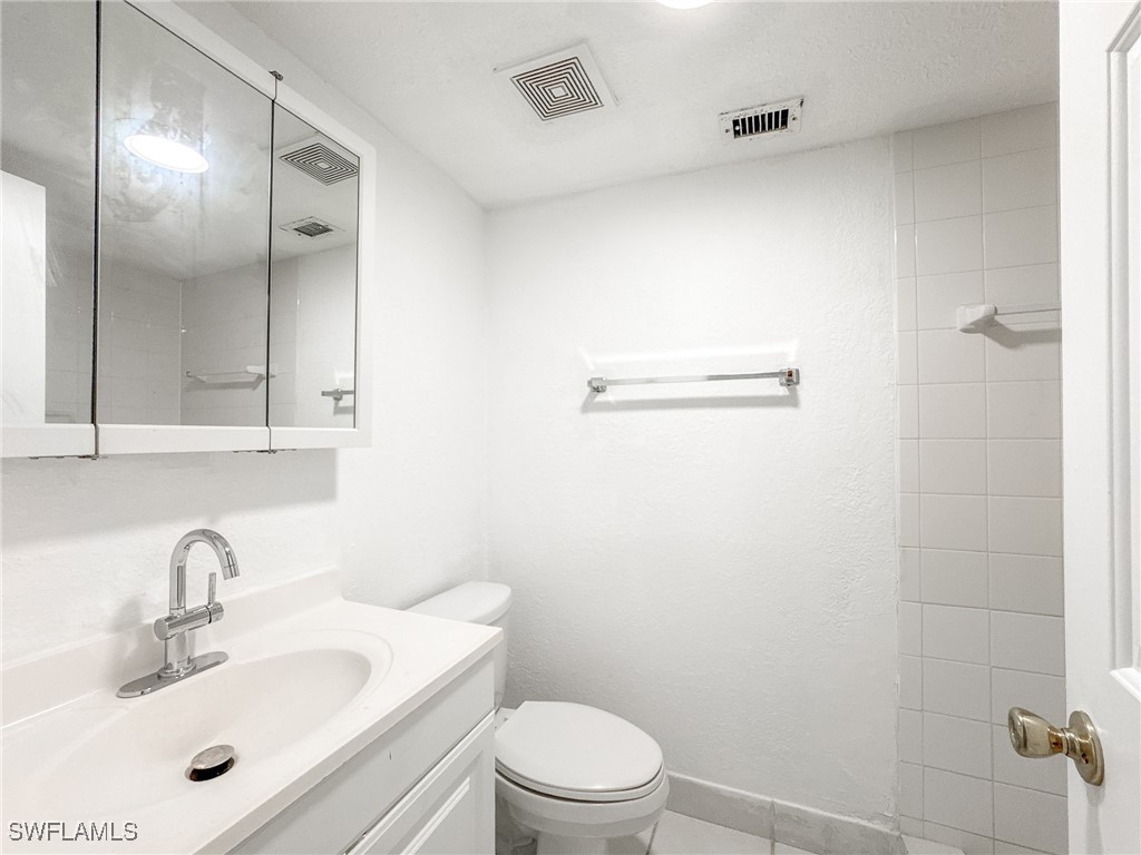 4631 Bayshore Drive #L2 Naples FL 34112 225070406 image19