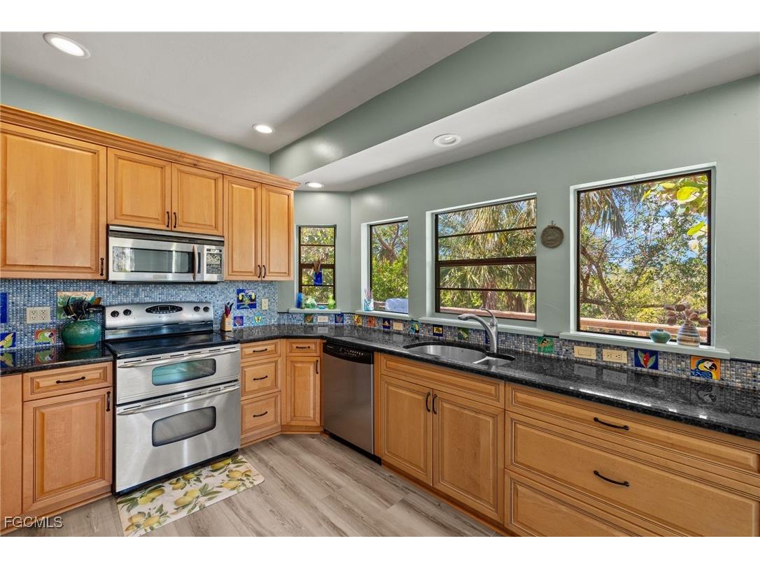 4631 Bowen Bayou Road Sanibel FL 33957 2025009556 image13