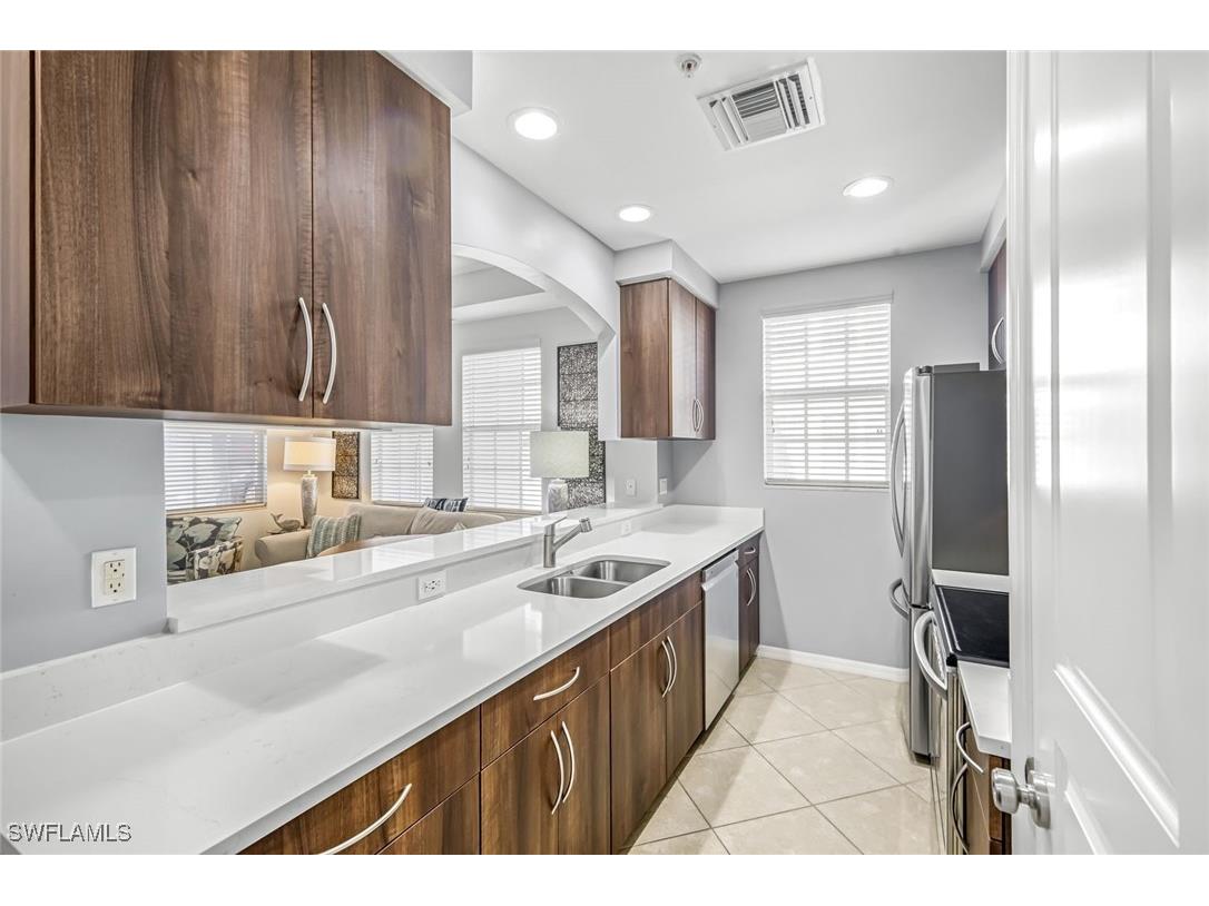 4633 Estero Boulevard #201 Fort Myers Beach FL 33931 226004363 image10