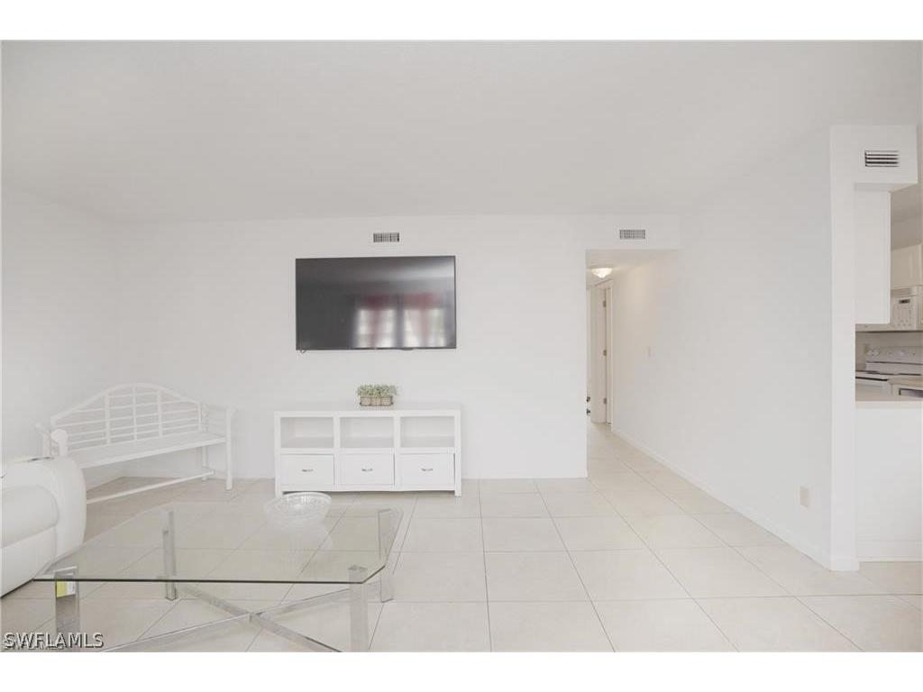 4635 Bayshore Drive #P7 Naples FL 34112 226008234 image17