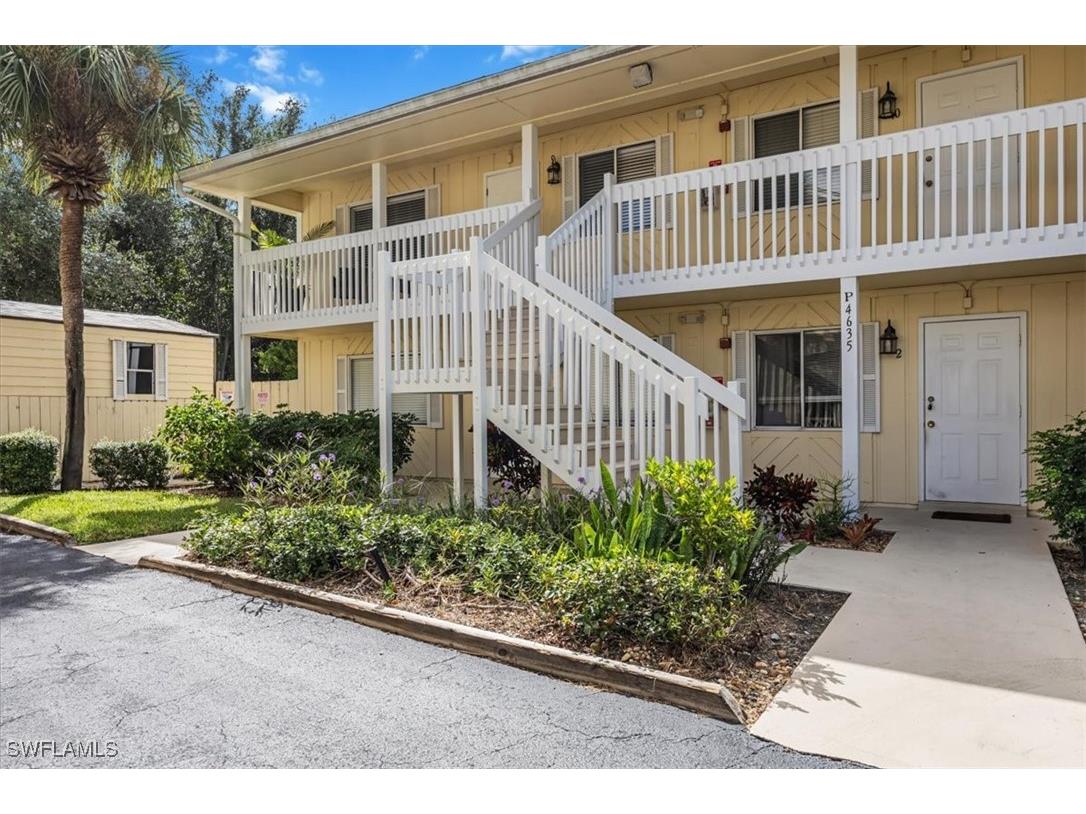 4635 Bayshore Drive #P9 Naples FL 34112 225072966 image1