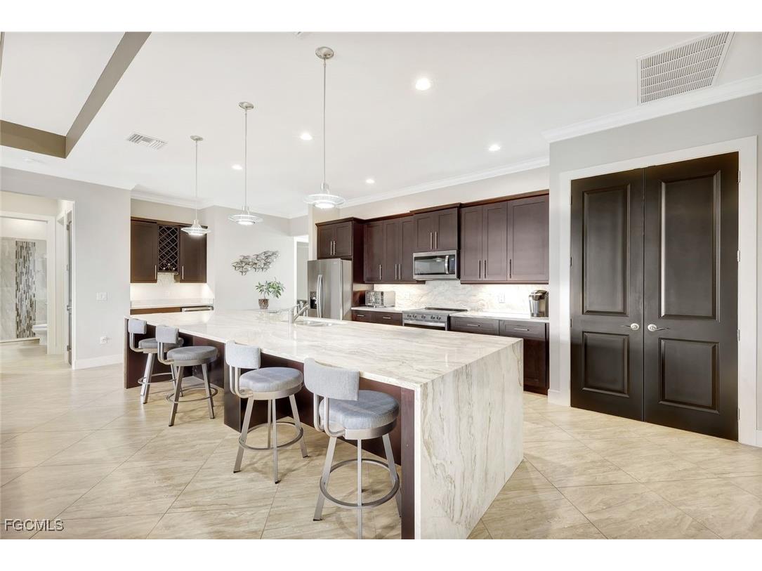 4636 NW 33rd Lane Cape Coral FL 33993 2025020720 image16