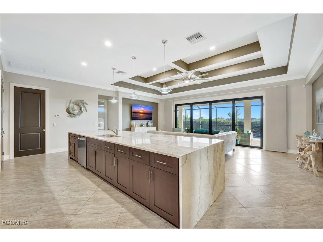 4636 NW 33rd Lane Cape Coral FL 33993 2025020720 image17