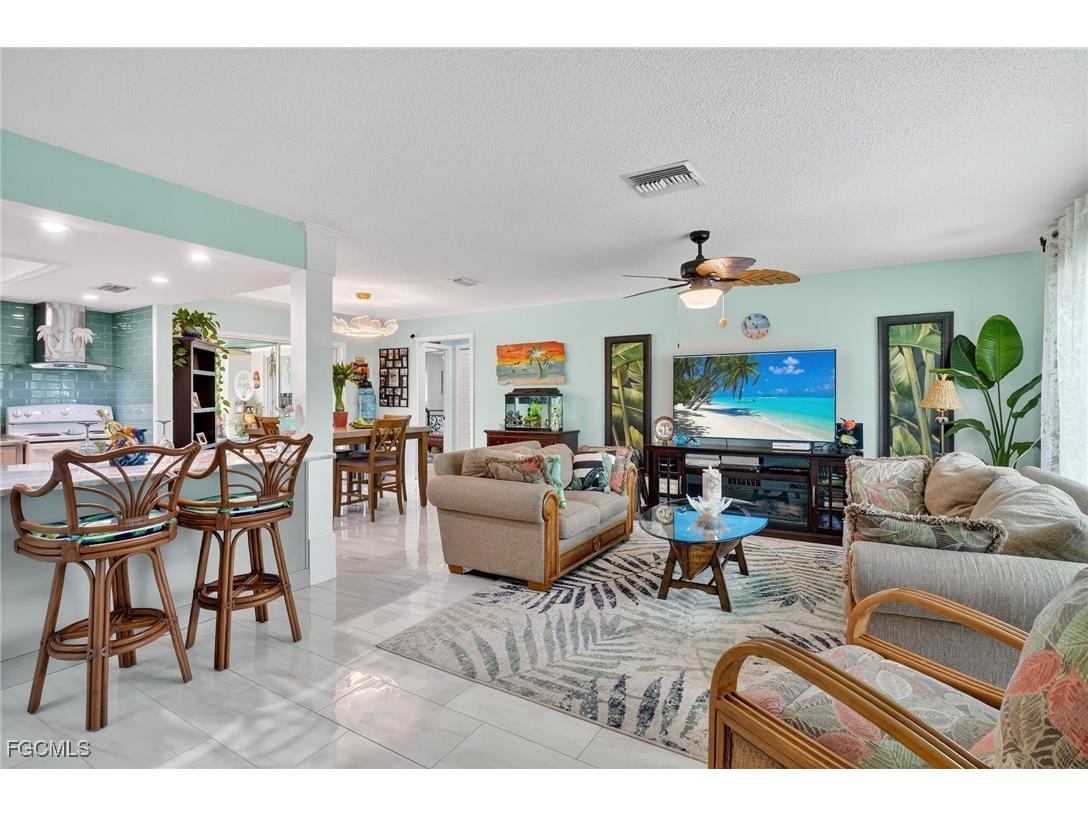 4638 Vinsetta Avenue North Fort Myers FL 33903 2025002565 image8