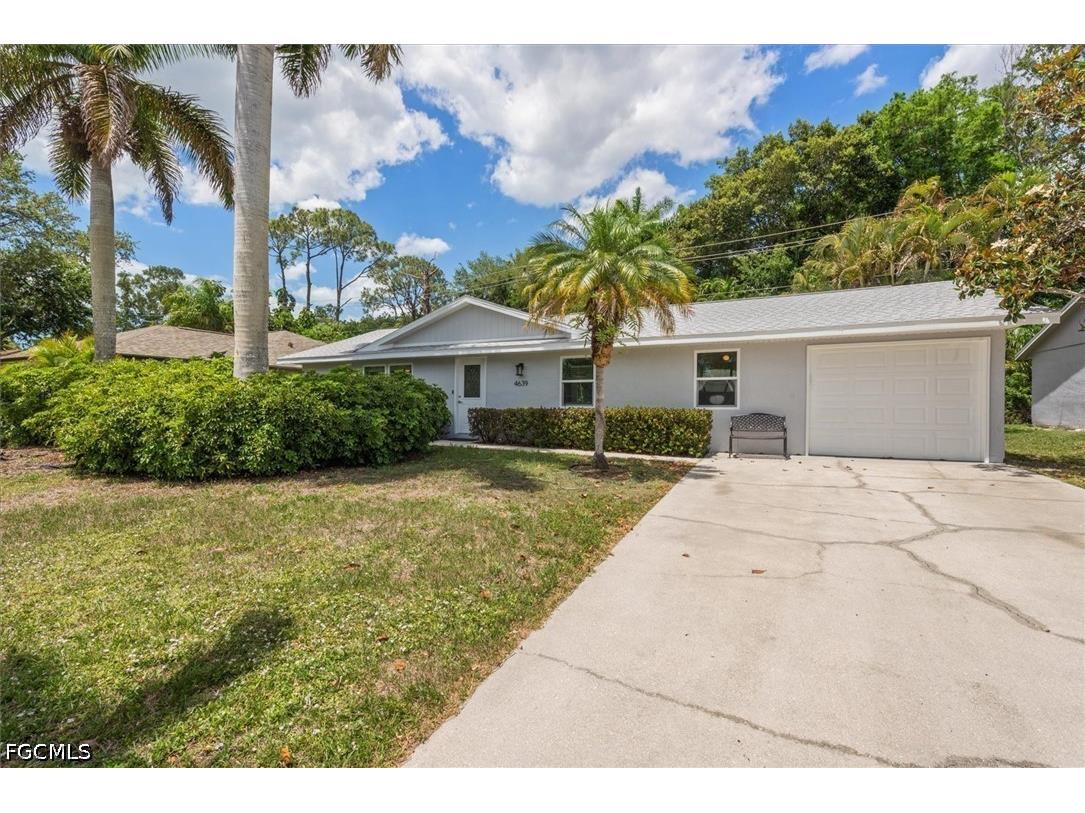 4639 Robin Avenue Naples FL 34104 2026019032 image2
