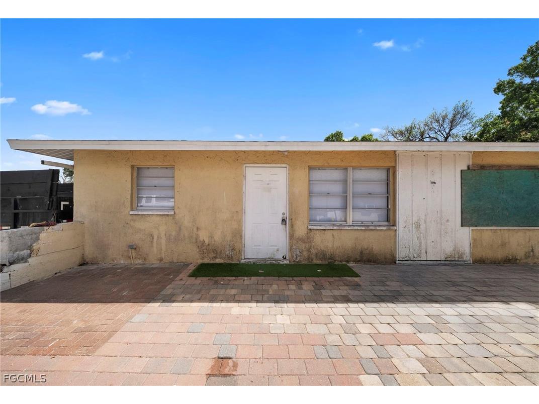 464 Carolina Avenue #A Fort Myers FL 33905 2026013367 image1