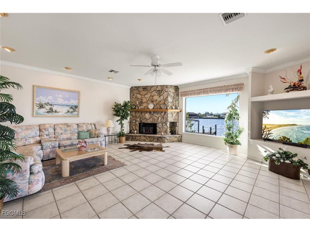 4640 NW 33rd Terrace Cape Coral FL 33993 2026004627 image10