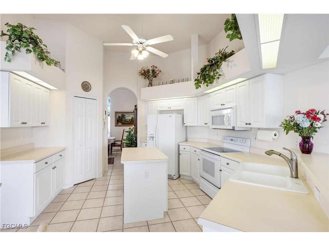 4640 NW 33rd Terrace Cape Coral FL 33993 2026004627 image7