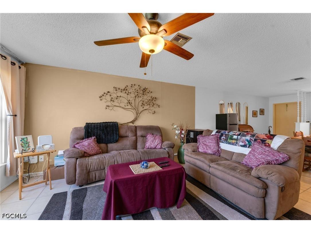 4641 Palm Tree Boulevard #9 Cape Coral FL 33904 2026015068 image3